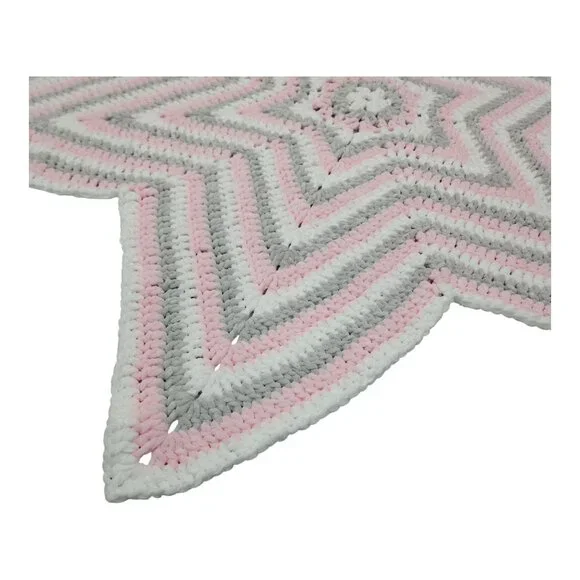 Star Shaped Crocheted Throw Blanket Soft Fluffy Hand Made Crochet Pink Gray